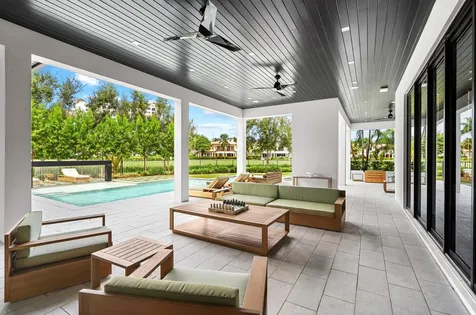 117 Thatch Palm Cove Boca Raton FL 33432