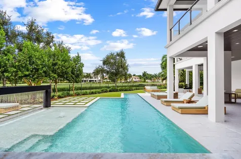 117 Thatch Palm Cove Boca Raton FL 33432