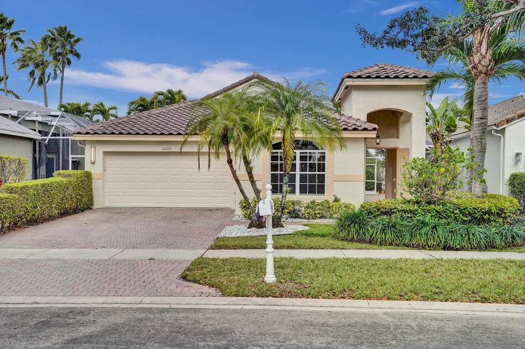 10010 Diamond Lake Drive Boynton Beach FL 33437