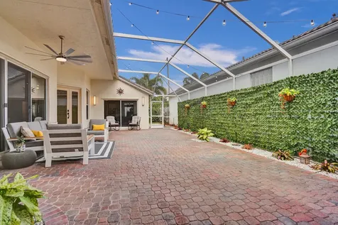 10010 Diamond Lake Drive Boynton Beach FL 33437