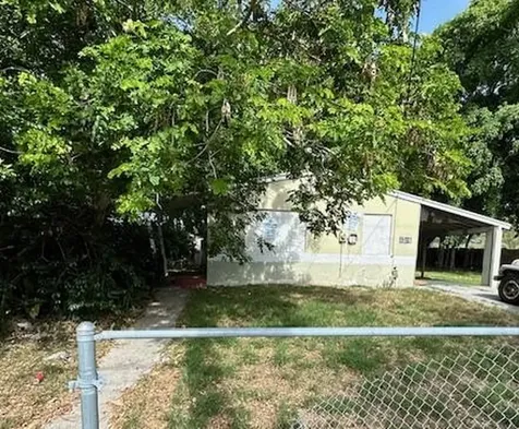 4719 Pinewood Avenue West Palm Beach FL 33407