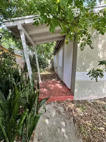 4719 Pinewood Avenue West Palm Beach FL 33407