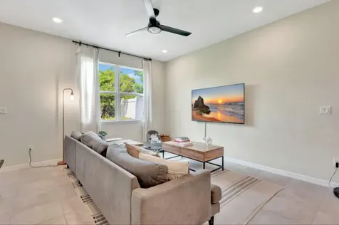 3247 Watercress Drive Lauderdale Lakes FL 33311