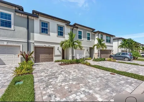3247 Watercress Drive Lauderdale Lakes FL 33311
