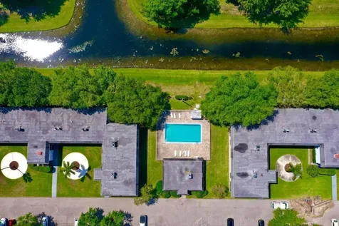 10193 N Military Drive Palm Beach Gardens FL 33410