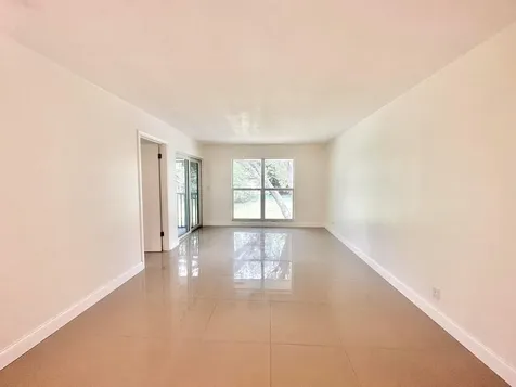 10193 N Military Drive Palm Beach Gardens FL 33410