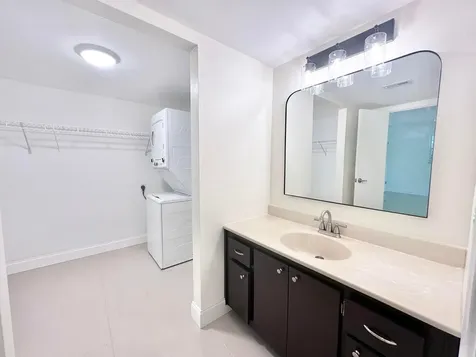 10193 N Military Drive Palm Beach Gardens FL 33410