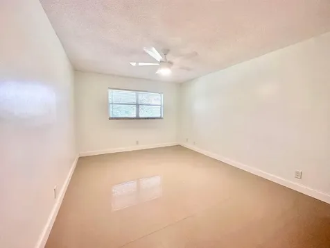 10193 N Military Drive Palm Beach Gardens FL 33410