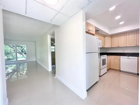 10193 N Military Drive Palm Beach Gardens FL 33410