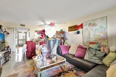 4700 W Lucerne Lakes Boulevard Lake Worth FL 33467