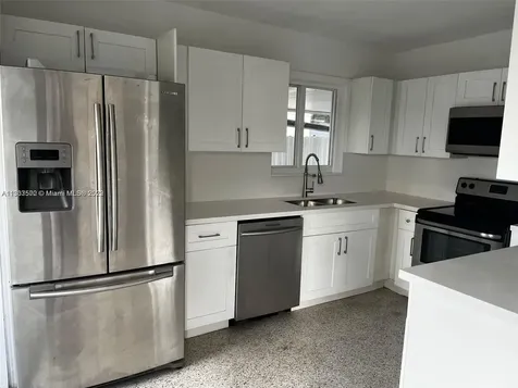 4520 Sw 18th Street West Park FL 33023