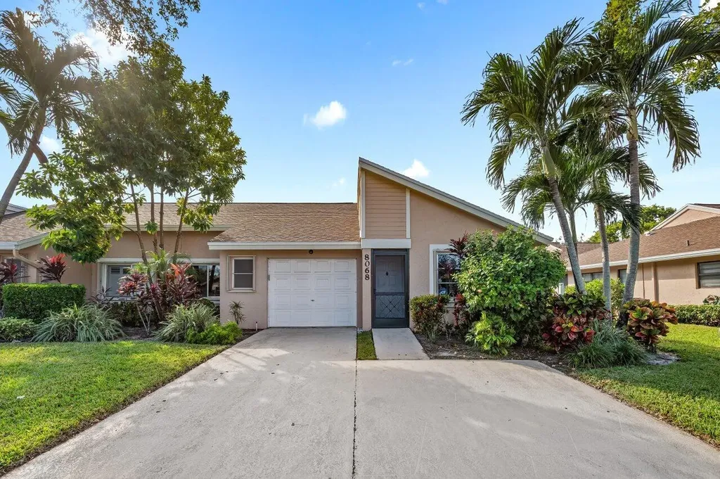 8068 Sweetbriar Way Boca Raton FL 33496