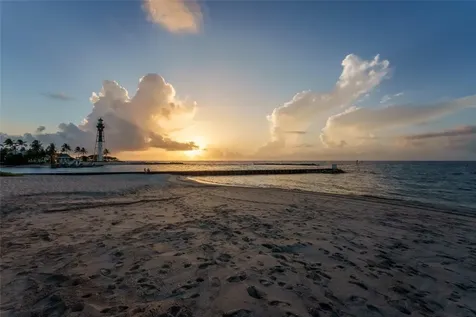 2304 Bay Drive Pompano Beach FL 33062
