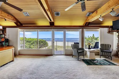 2304 Bay Drive Pompano Beach FL 33062