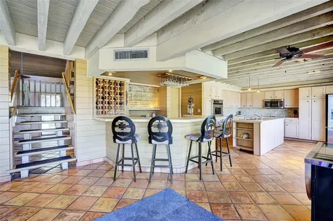 2304 Bay Drive Pompano Beach FL 33062