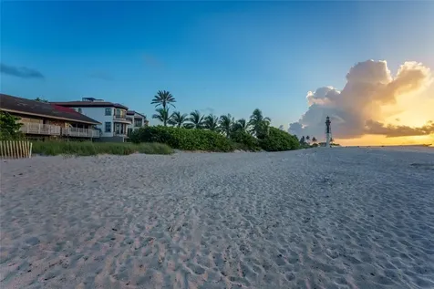 2304 Bay Drive Pompano Beach FL 33062