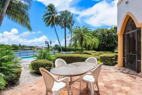 17654 Bocaire Way Boca Raton FL 33487