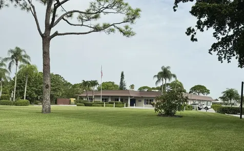 8051 SE Homestead Avenue Hobe Sound FL 33455