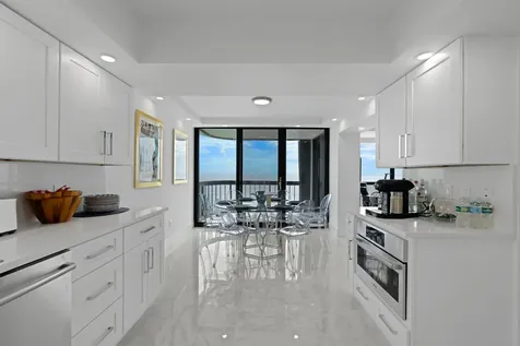 5380 N Ocean Drive Riviera Beach FL 33404