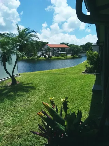 9727 N New River Canal Road Plantation FL 33324