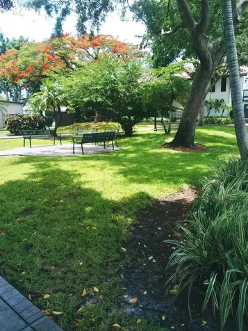 9727 N New River Canal Road Plantation FL 33324