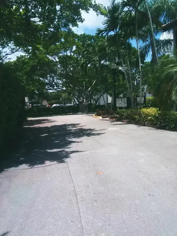 9727 N New River Canal Road Plantation FL 33324