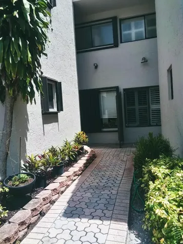 9727 N New River Canal Road Plantation FL 33324