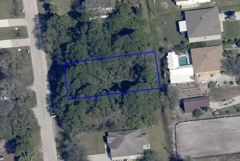 8566 99th Court Vero Beach FL 32967