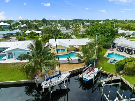 1749 Sw Coxswain Place Palm City FL 34990