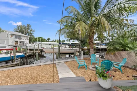1749 Sw Coxswain Place Palm City FL 34990