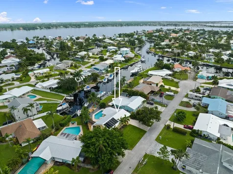 1749 Sw Coxswain Place Palm City FL 34990