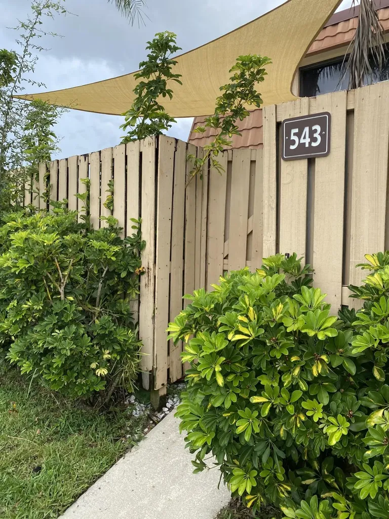 543 Green Springs Place West Palm Beach FL 33409