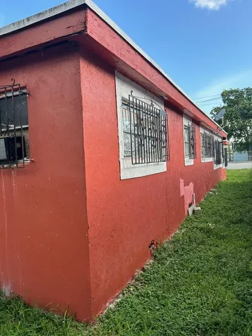 1220 Nw 71st Street Miami FL 33147