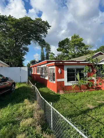 1220 Nw 71st Street Miami FL 33147