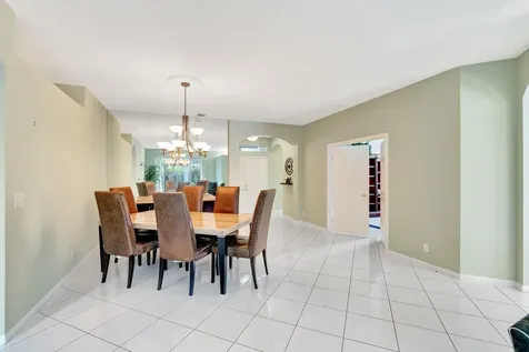 10880 Royal Caribbean Circle Boynton Beach FL 33437
