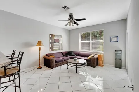 10880 Royal Caribbean Circle Boynton Beach FL 33437