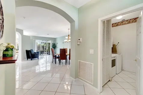 10880 Royal Caribbean Circle Boynton Beach FL 33437