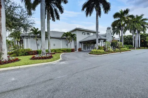 10880 Royal Caribbean Circle Boynton Beach FL 33437