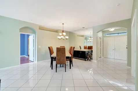 10880 Royal Caribbean Circle Boynton Beach FL 33437