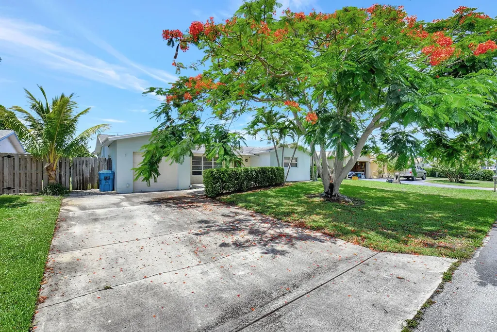 1185 Sw 28th Avenue Boynton Beach FL 33426