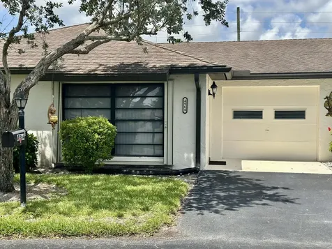 4964 Eaglewood Road Boynton Beach FL 33436