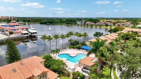 6772 Via Regina Boca Raton FL 33433