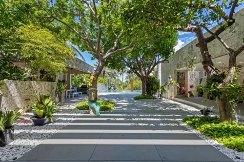 880 S Ocean Boulevard Manalapan FL 33462