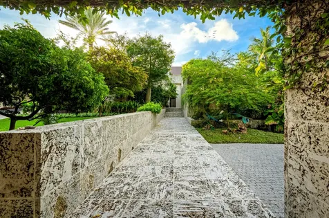 880 S Ocean Boulevard Manalapan FL 33462
