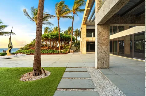 880 S Ocean Boulevard Manalapan FL 33462