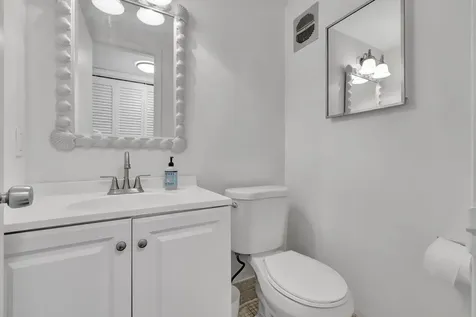 740 Horizons Boynton Beach FL 33435