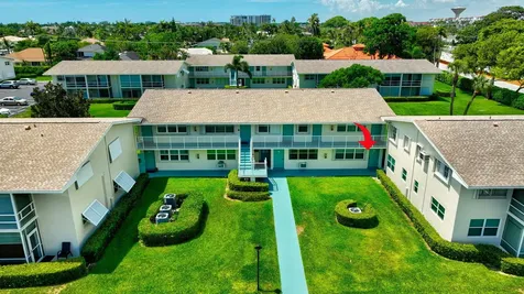740 Horizons Boynton Beach FL 33435