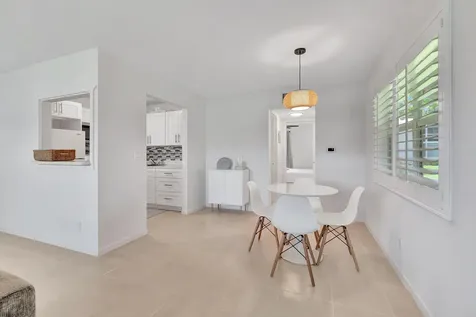 740 Horizons Boynton Beach FL 33435