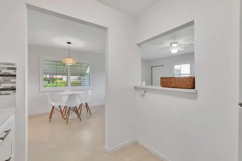 740 Horizons Boynton Beach FL 33435