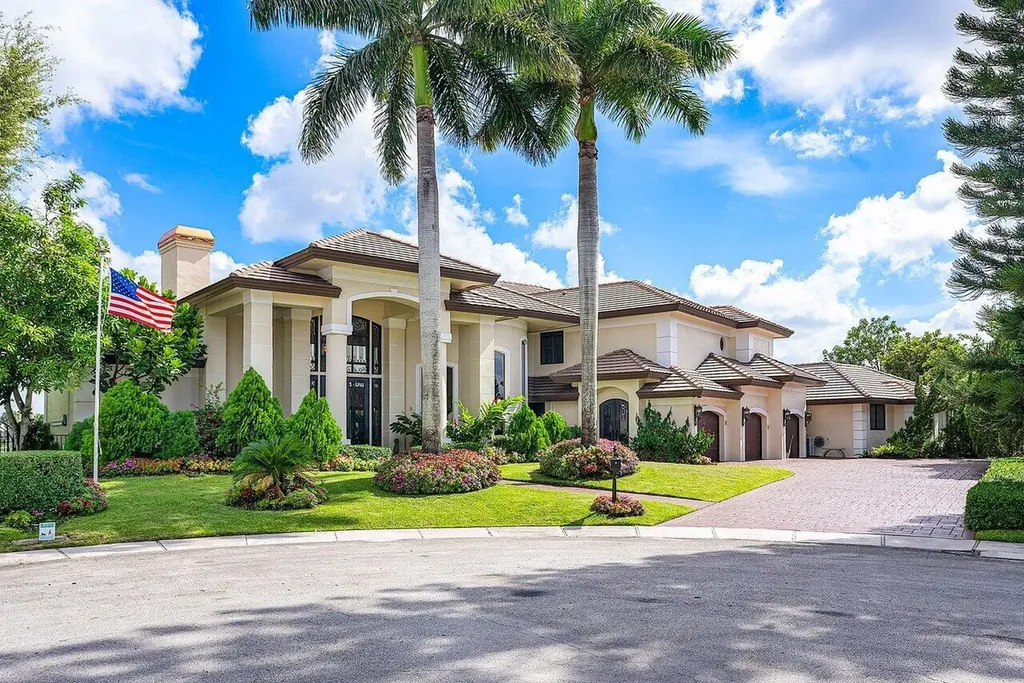 4845 Regency Court Boca Raton FL 33434